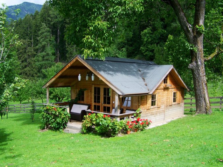 small-wooden-house-906912_960_720